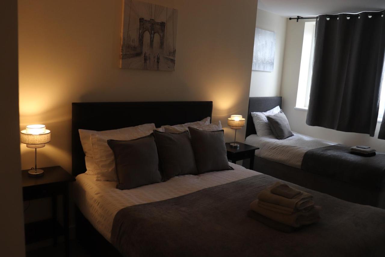 Dockside Hostel *